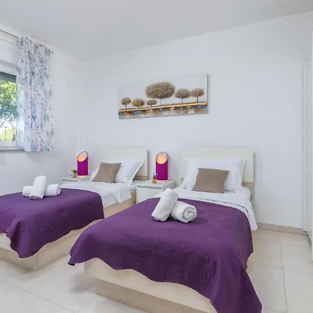 Cozy In With Wifi بولا