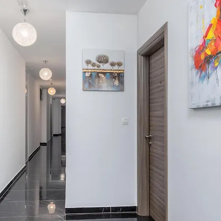 شقة Cozy In With Wifi