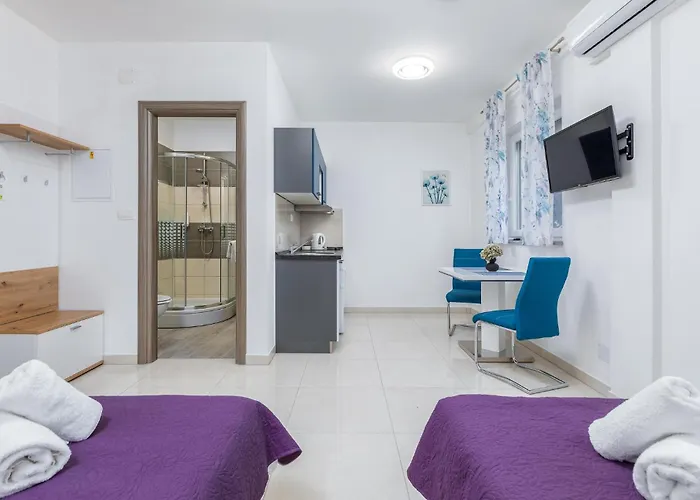 Appartement Cozy In With Wifi Pula