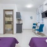 Апартаменты Awesome Apartment In Pula With Wifi Пула